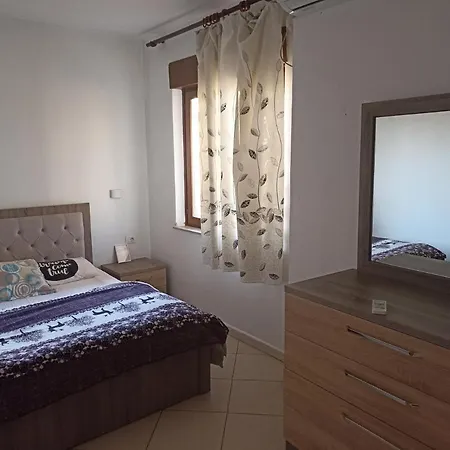 1+1 Ap With Balcony *