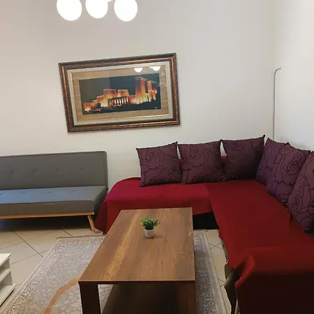 1+1 Ap With Balcony Apartmán Tirana