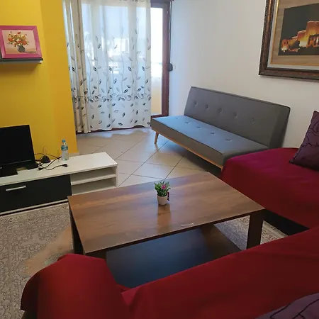 1+1 Ap With Balcony * Tirana