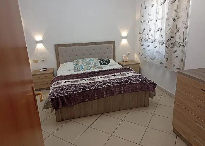 Apartamento 1+1 Ap With Balcony Tirana