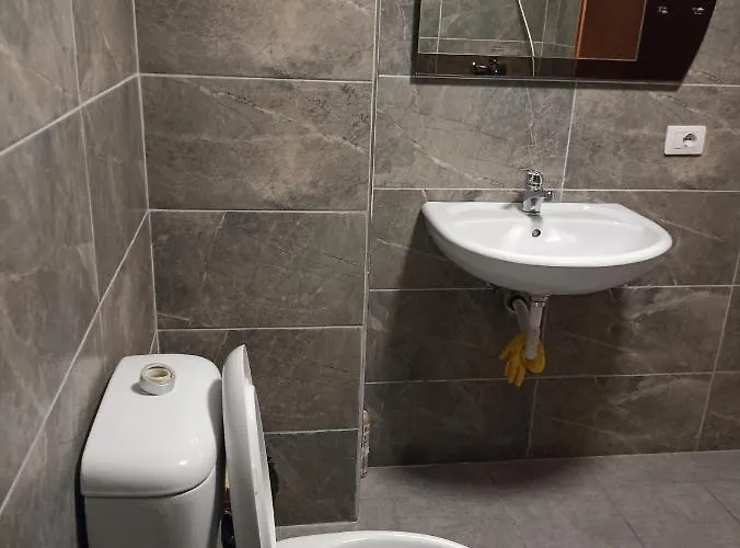 Apartamento 1+1 Ap With Balcony Tirana